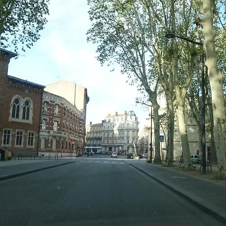 Central, Cozy And Warm Appartement *