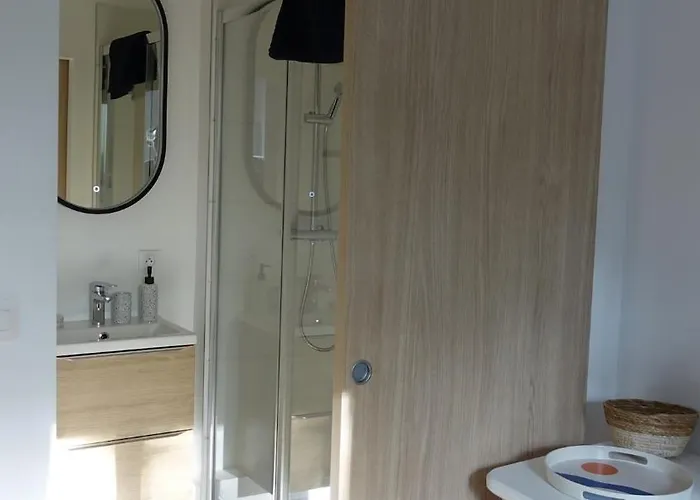 Central, Cozy And Warm *